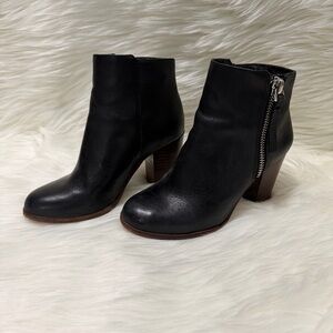 Gianni Bini Black Ankle Boots